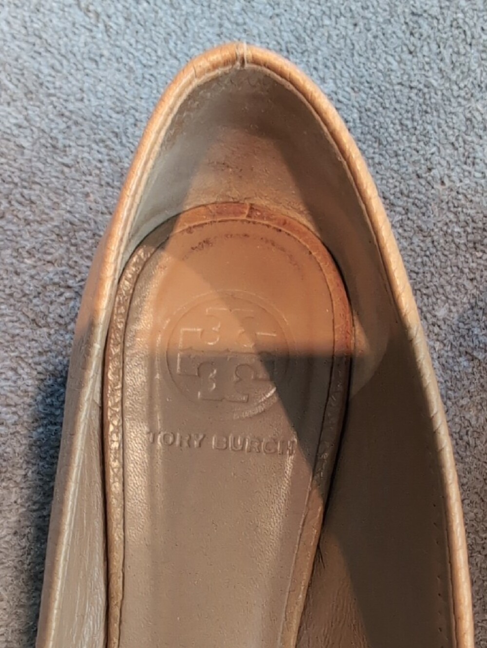 Tory Burch Tan Leather Logo Ballet Flats - Picture 3 of 6